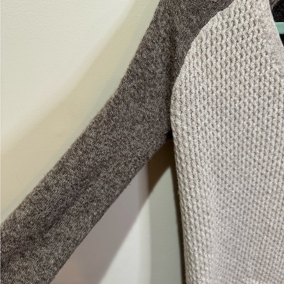 Theory | Tarledia HM Lofty 100% Cashmere V-Neck Sweater - Size P/TP (XS) - Picture 5 of 9